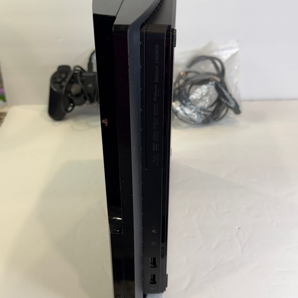 Sony PS3 Slim Console Bundle w/ OEM Controller/Game –250GB Clean~Tested~Ready - Picture 2 of 15